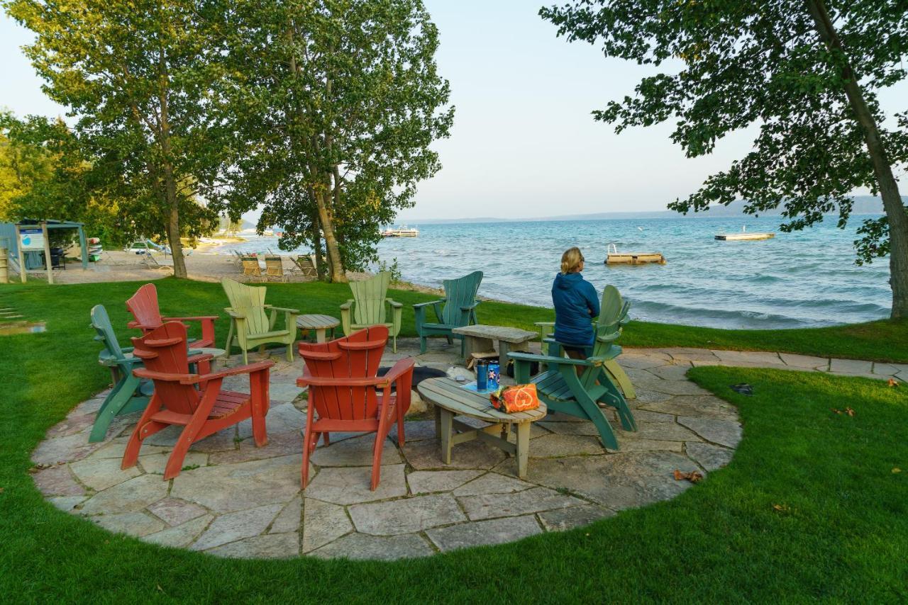 Chimney Corners Resort Frankfort Esterno foto
