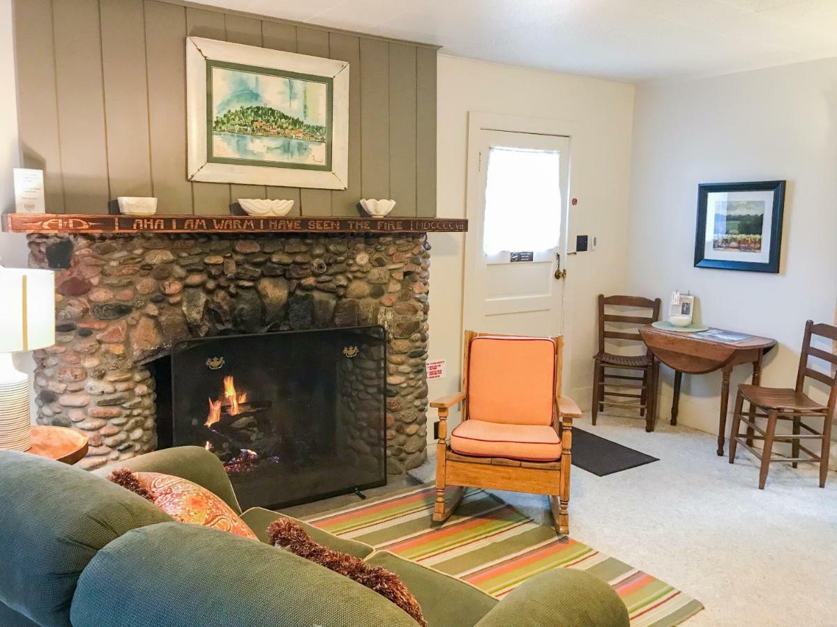 Chimney Corners Resort Frankfort Esterno foto